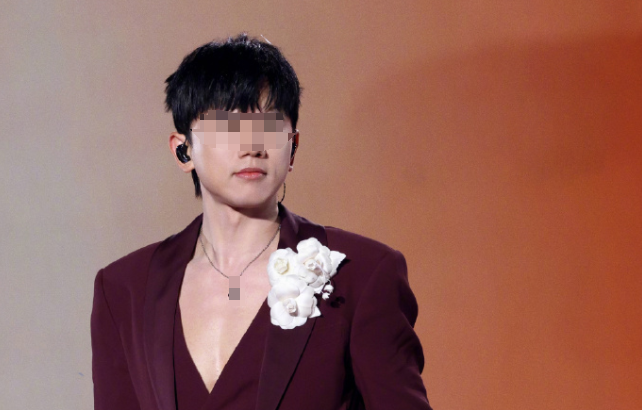 张杰工作室道歉：福州演唱会疏忽导致素人号码事件